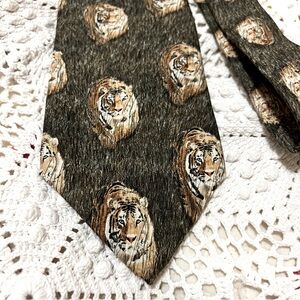 SILK TIE - Lion Endangered Species - Designer Simon Combs 1998 Fearful Symmetry